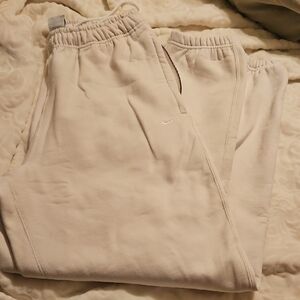 Nike Medium Sweatpants Brand New